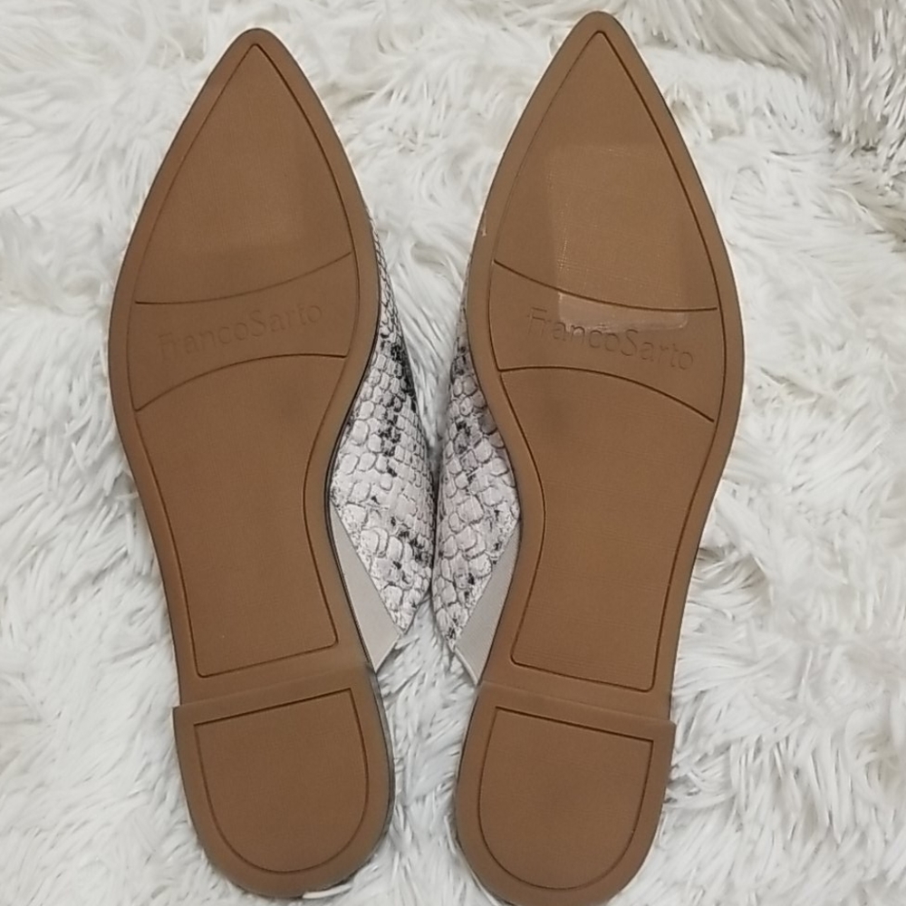 Shoe - Picture 2 of 4